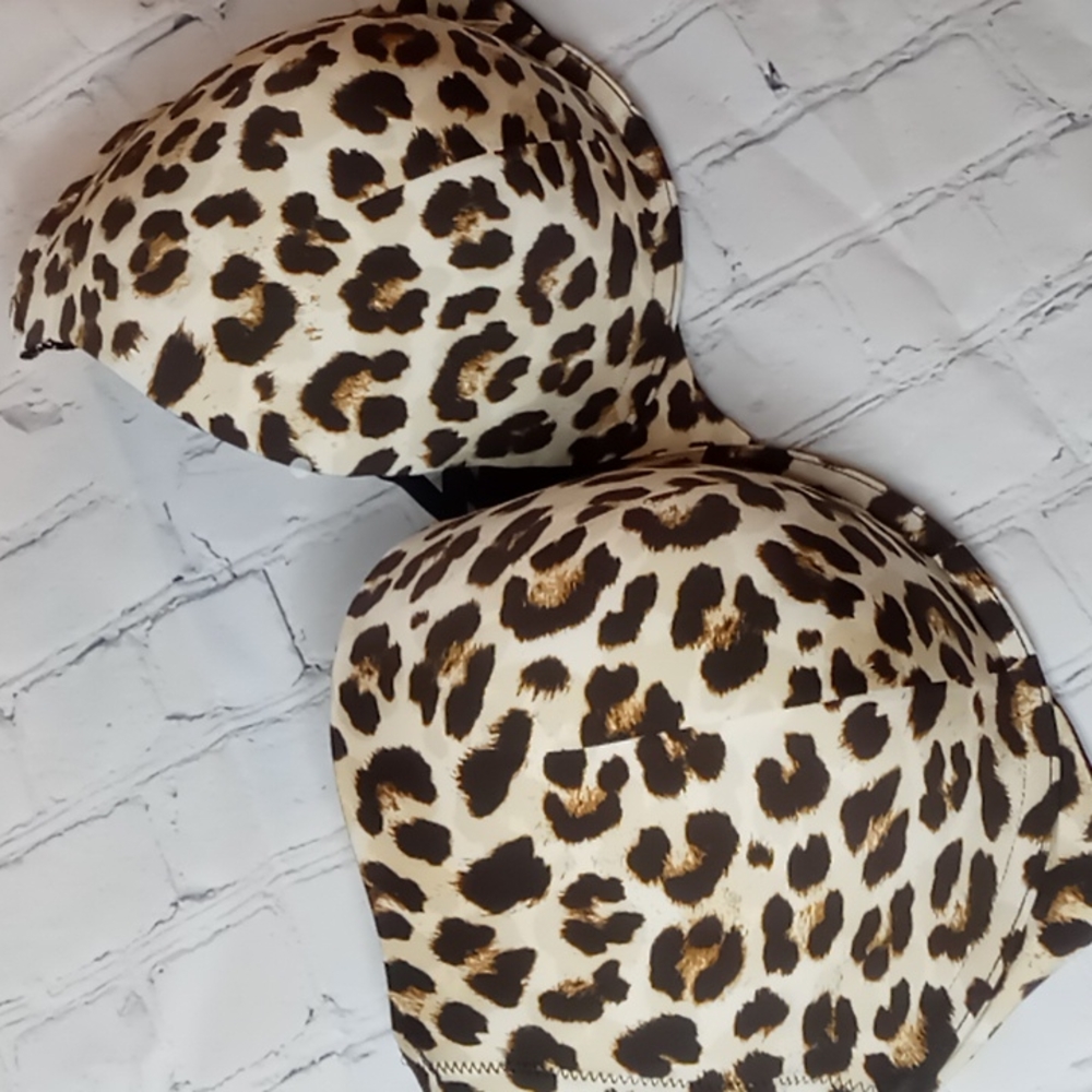 Torrid cheetah print bra 42DDD